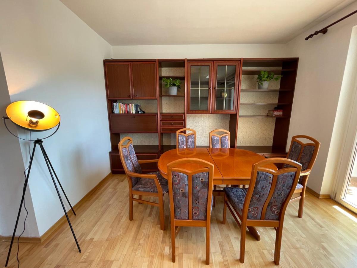 Spacious 3Bd Top Floor Flat Close To Lake Klagenfurt am Woerthersee Bagian luar foto