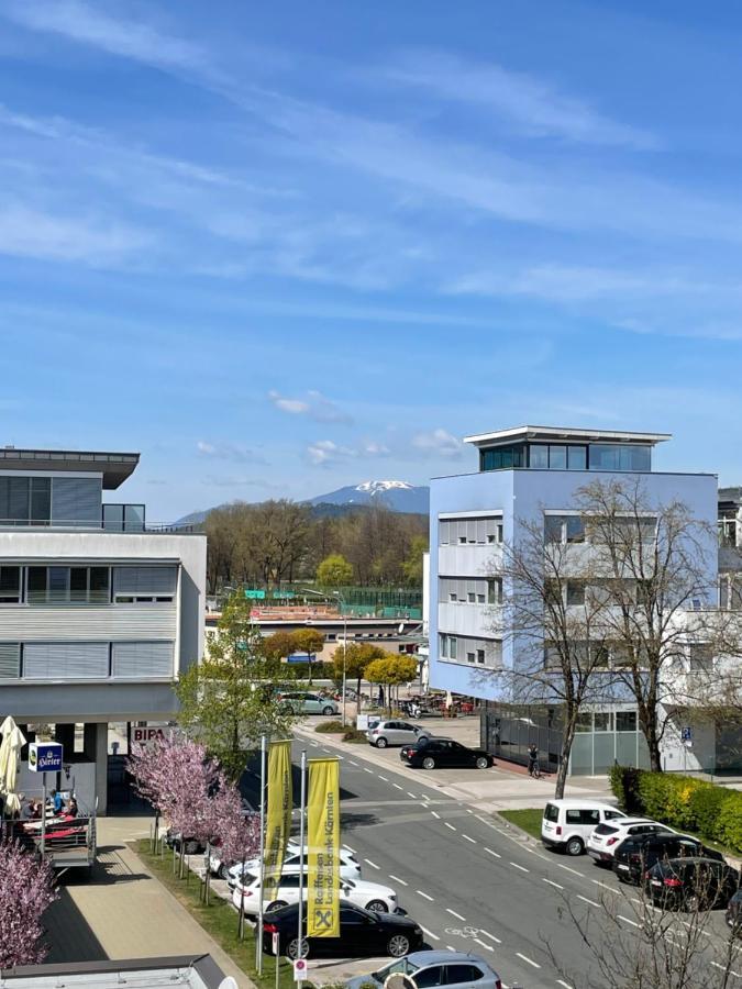 Spacious 3Bd Top Floor Flat Close To Lake Klagenfurt am Woerthersee Bagian luar foto
